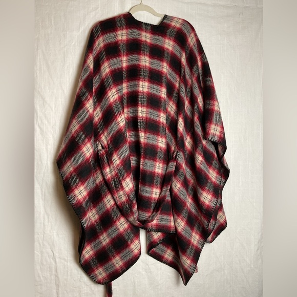 Torrid Belted Ruana - Picture 2 of 2